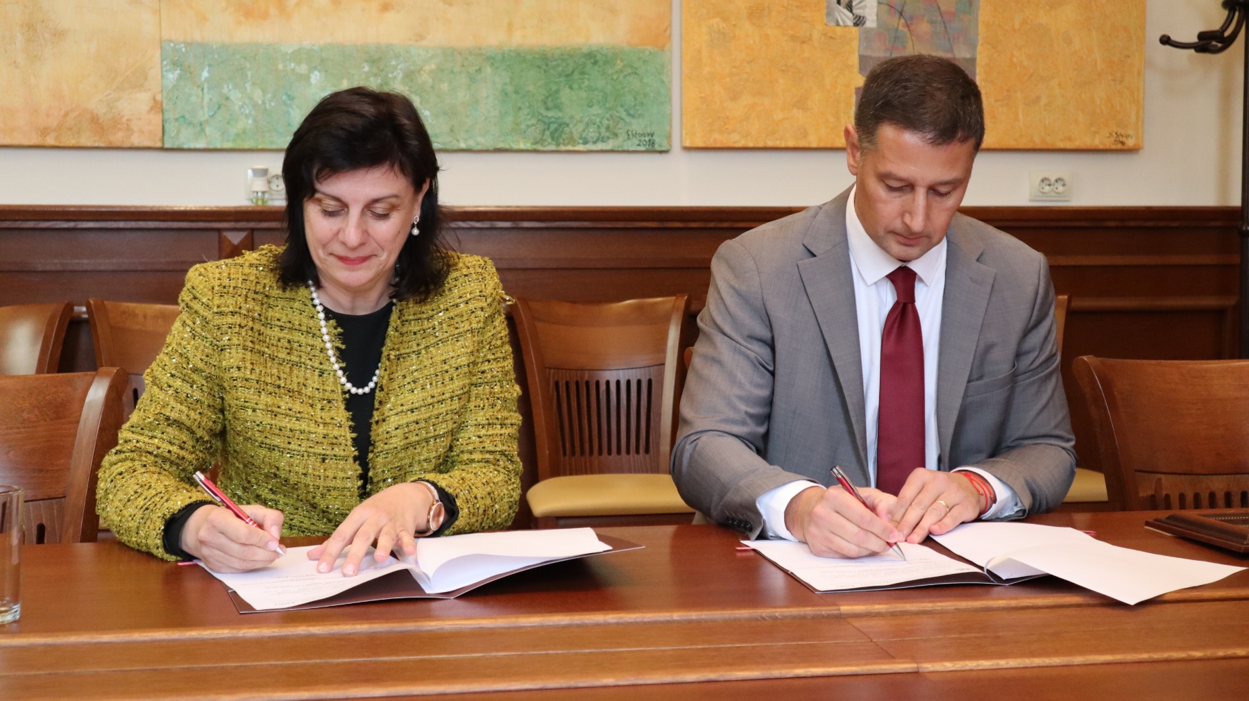 ИУ-Варна и АС при БСК подписаха 5-годишен Меморандум за сътрудничество
